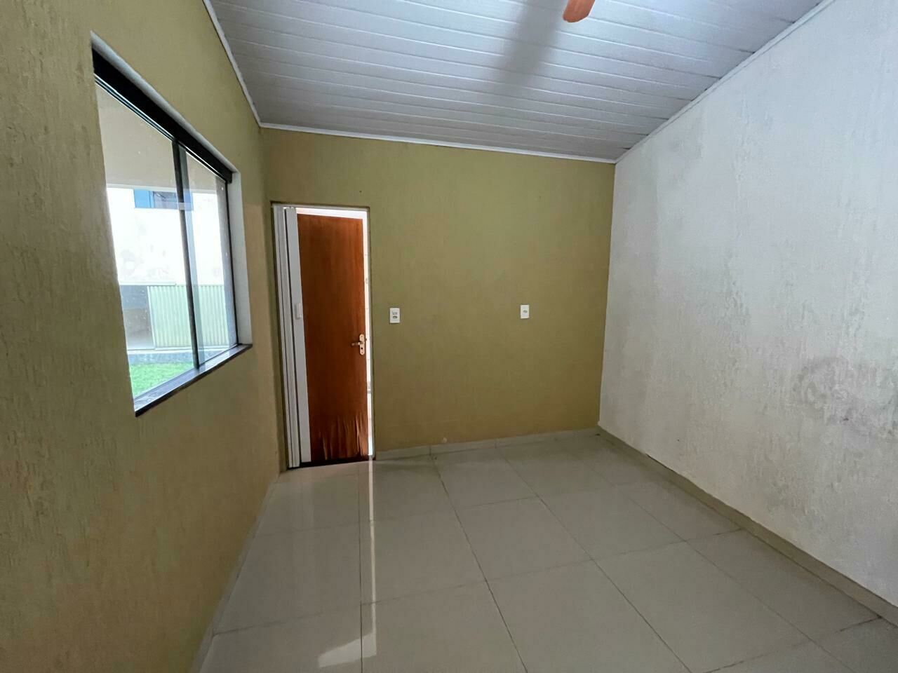 Imagem do VENDA - CASA NO CENTRO , AVENIDA PRINCIPAL ( ILDEFONSO CARNEIRO )